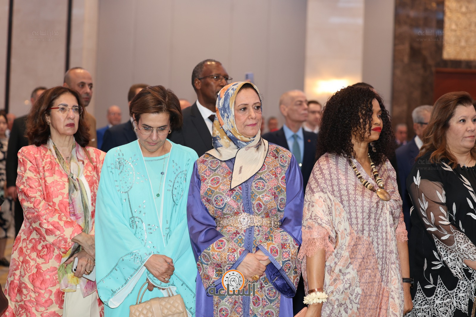 Madar Al-Saa Images 0.4087341392190065