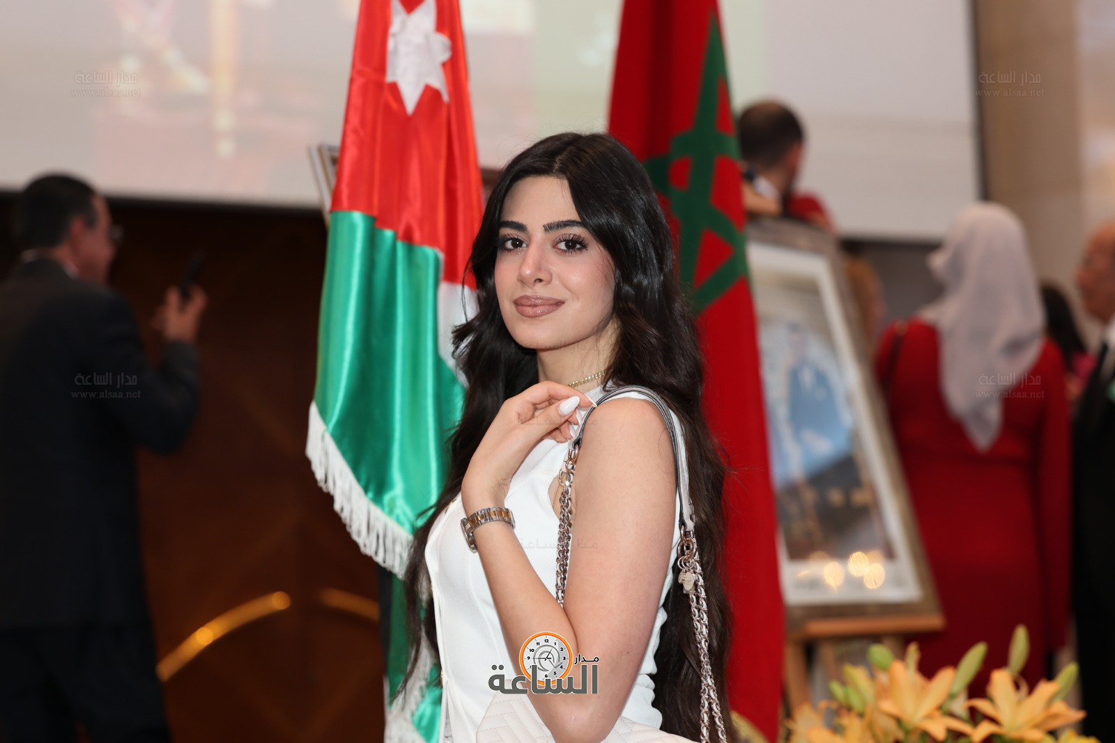 Madar Al-Saa Images 0.976425673915073