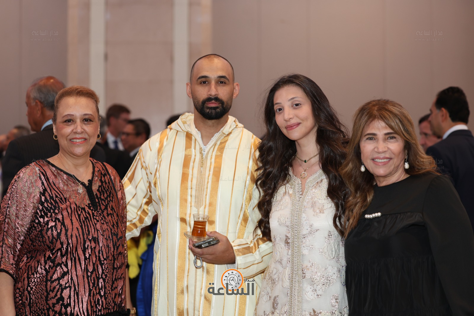 Madar Al-Saa Images 0.5367362611446307