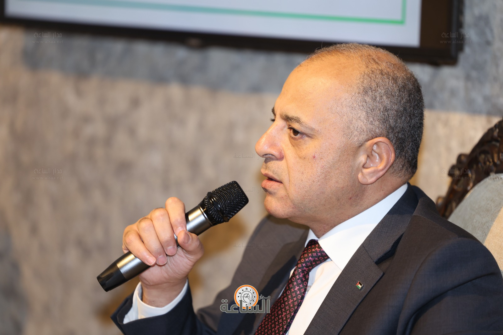 Madar Al-Saa Images 0.7213465370103058