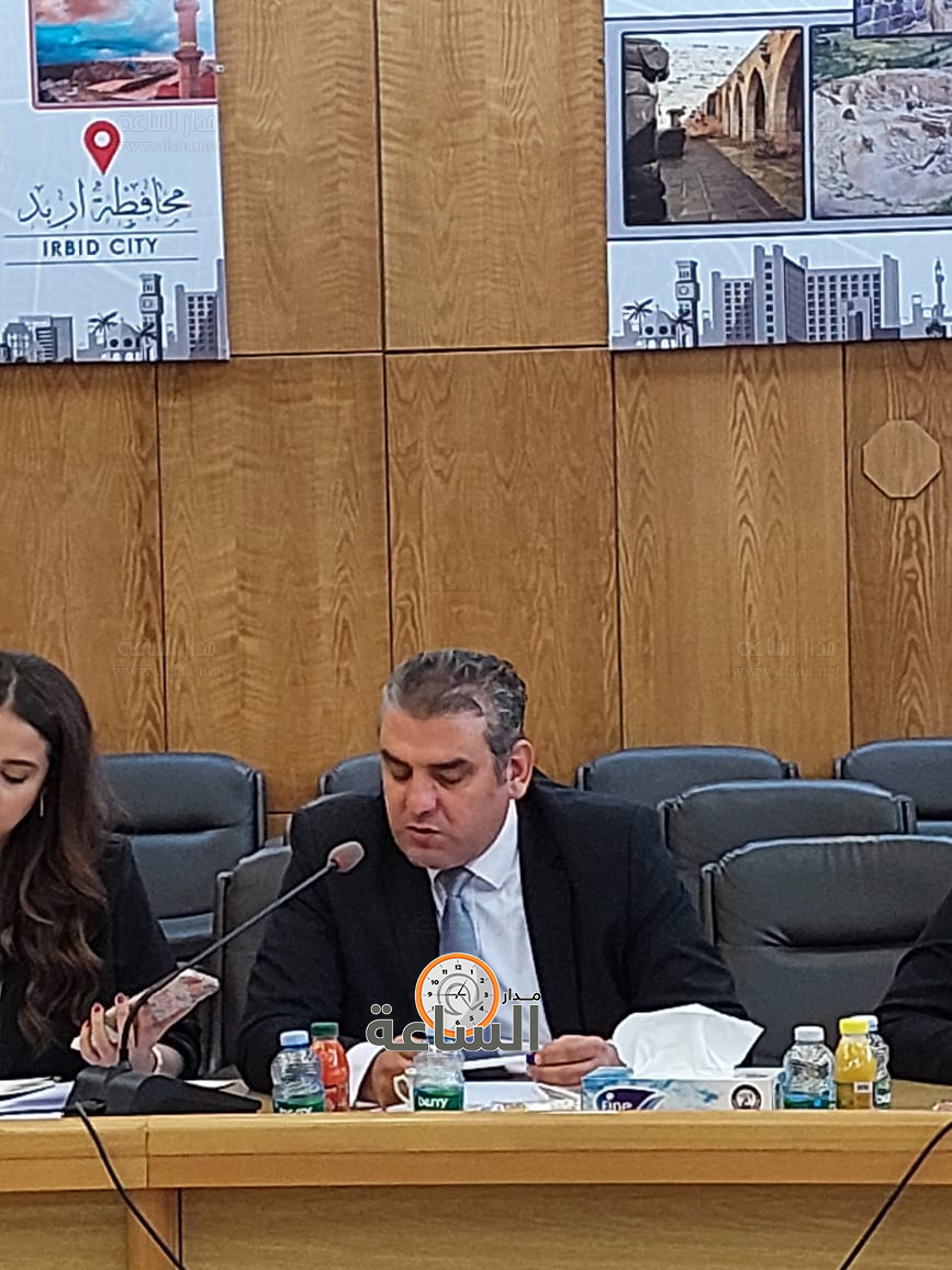 Madar Al-Saa Images 0.9457622118745386