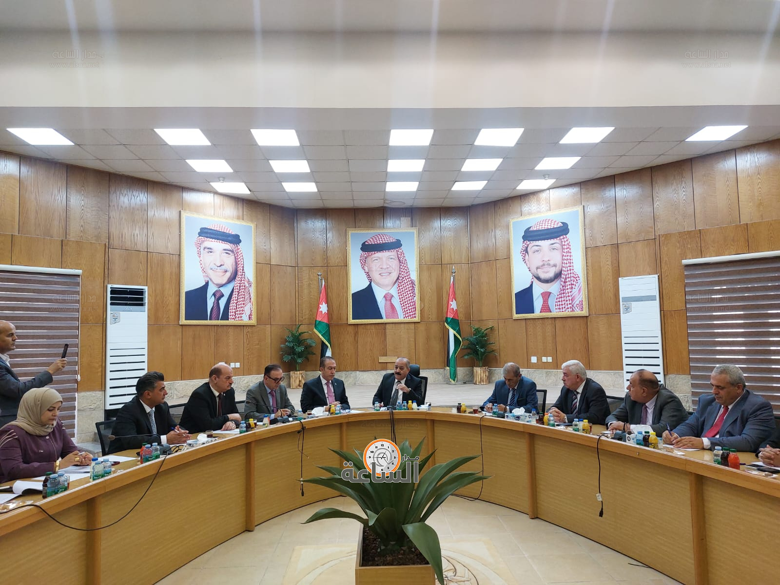 Madar Al-Saa Images 0.4264357519138706