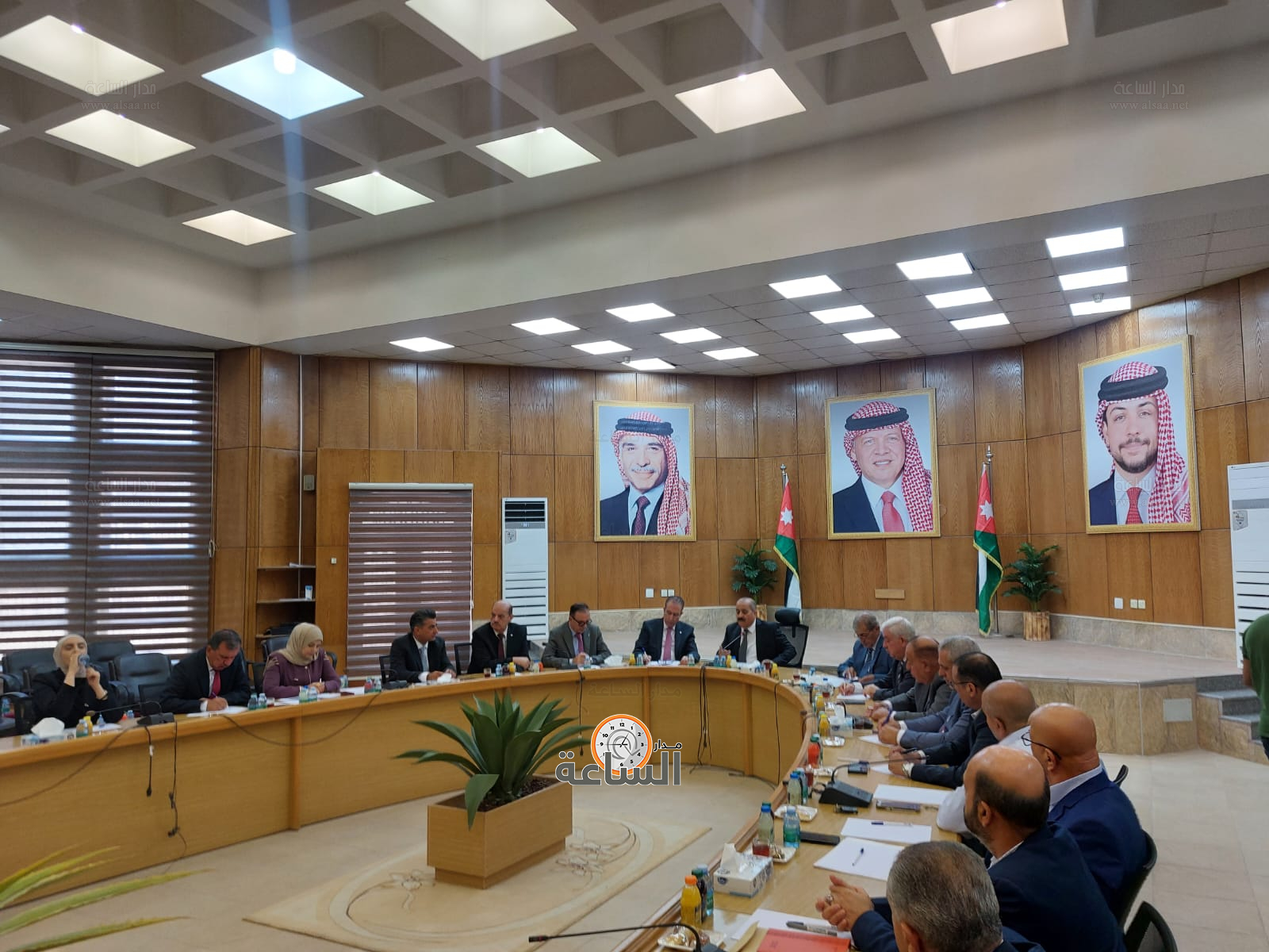 Madar Al-Saa Images 0.5358980364487411