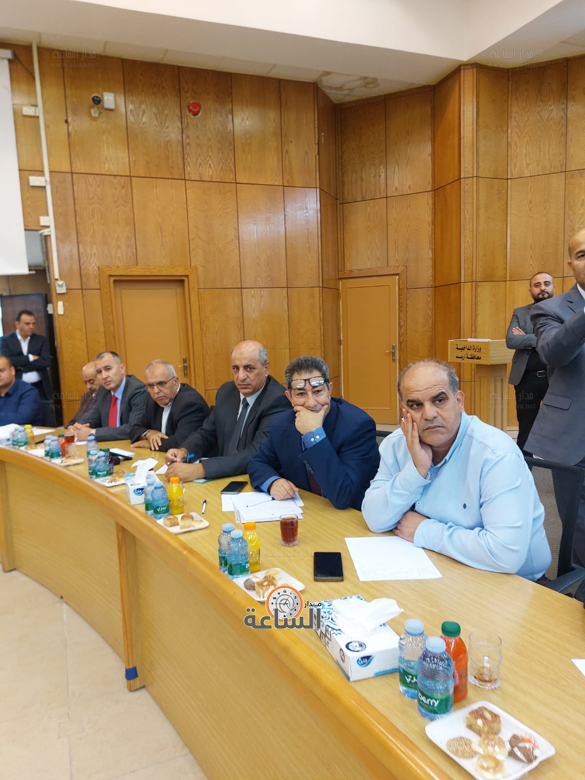 Madar Al-Saa Images 0.8782548734021236