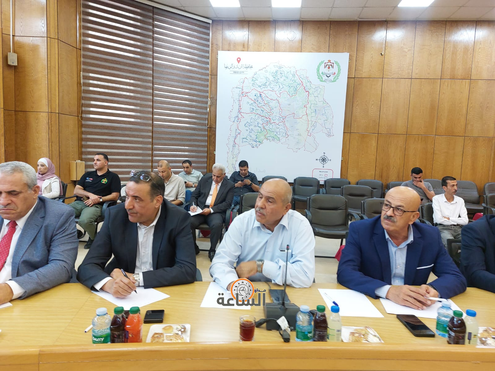 Madar Al-Saa Images 0.4325438319288021