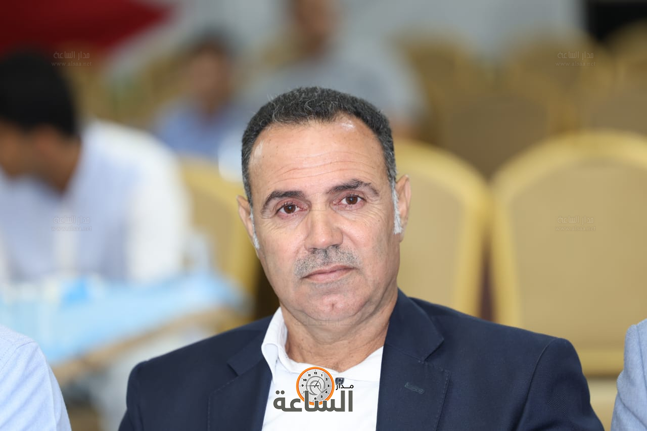 Madar Al-Saa Images 0.03661010809618326