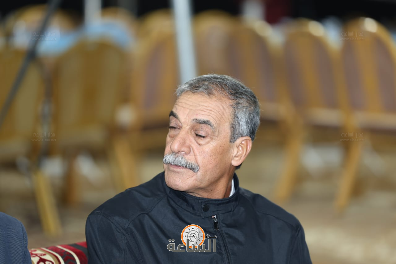 Madar Al-Saa Images 0.6859764580639822