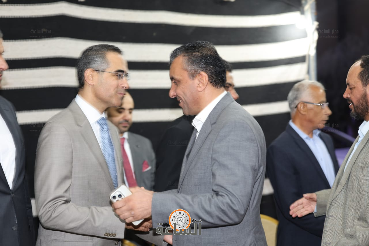 Madar Al-Saa Images 0.45114432584605046