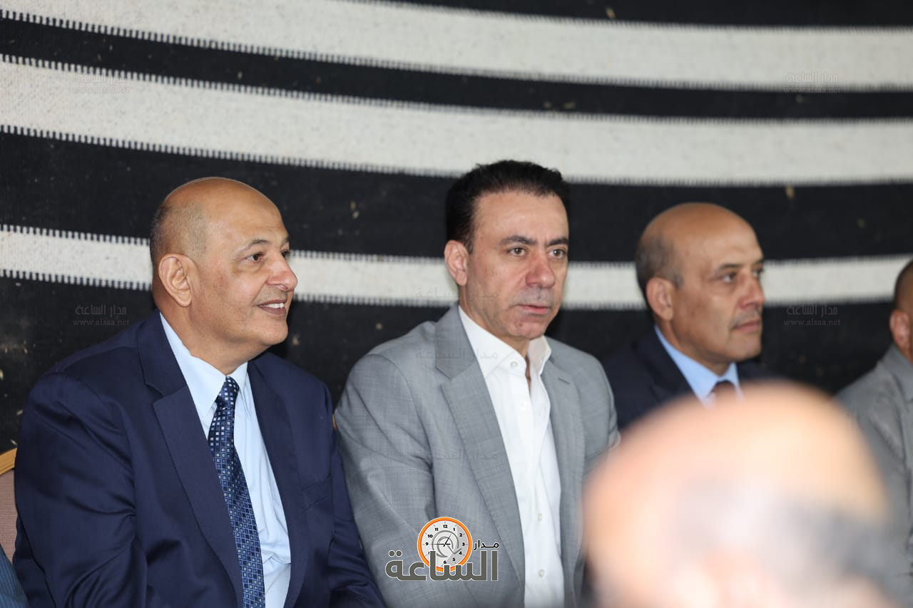 Madar Al-Saa Images 0.17453647896975422