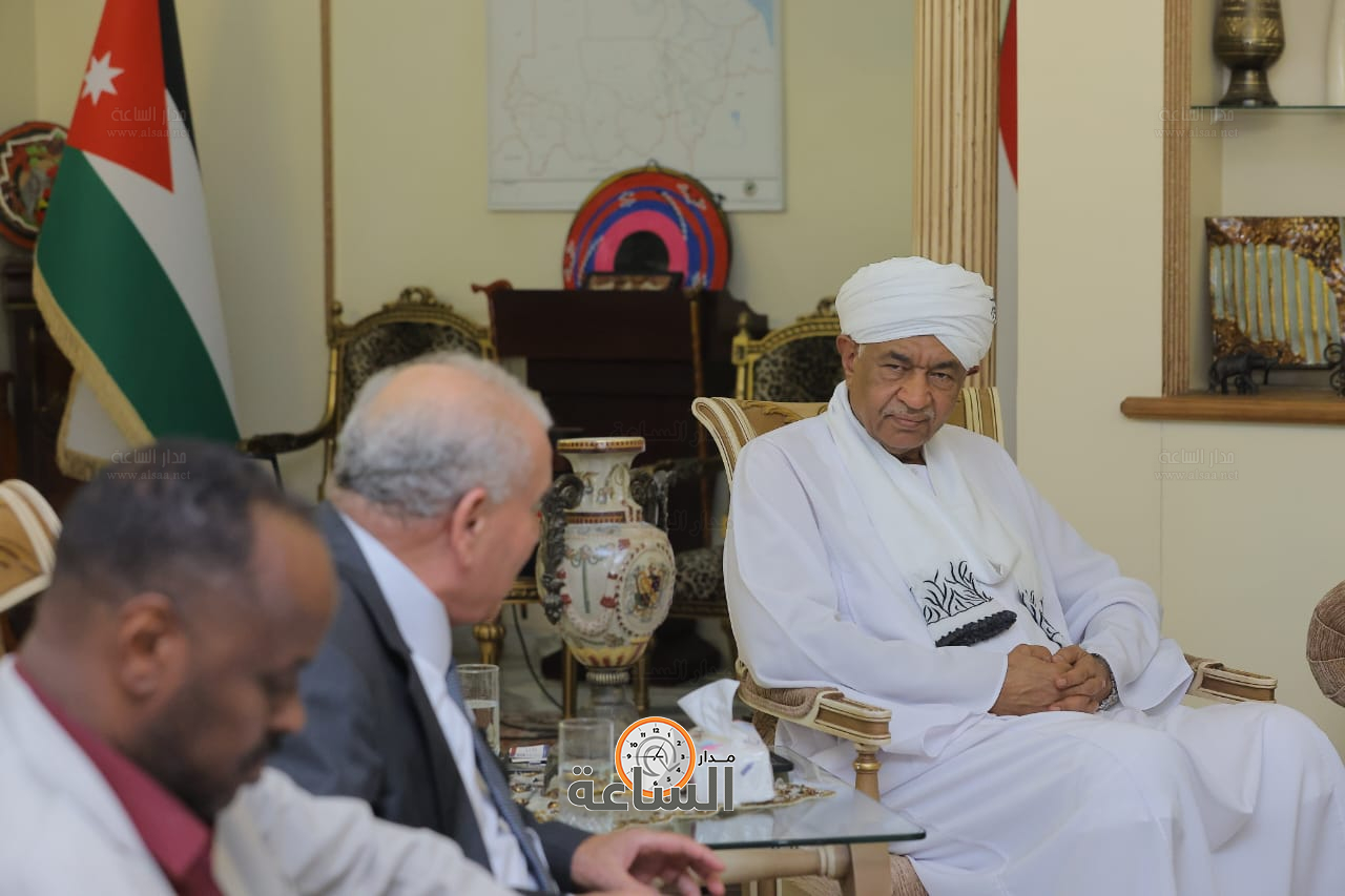 Madar Al-Saa Images 0.3856932167640432