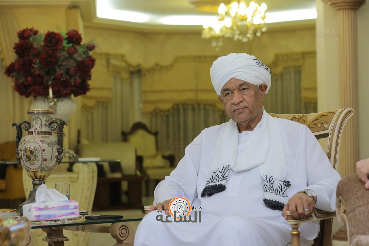 Madar Al-Saa Images 0.9152643185075782