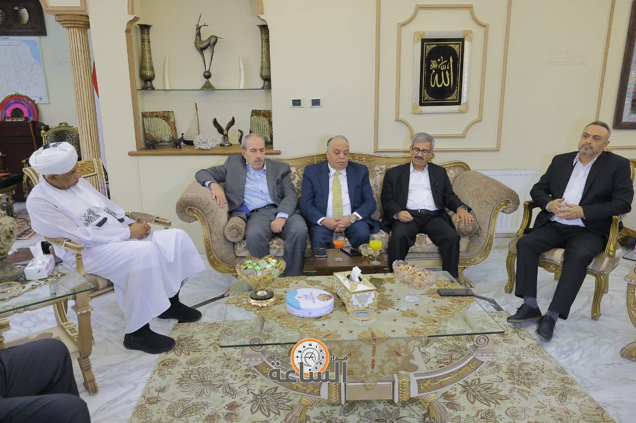 Madar Al-Saa Images 0.9303421304523718