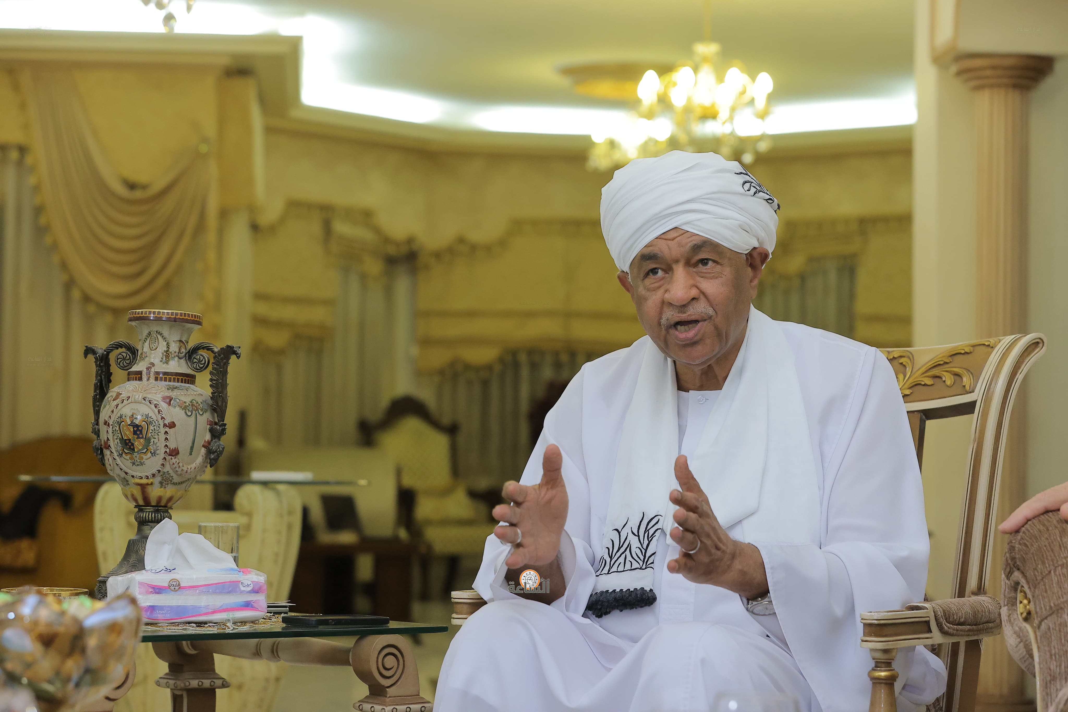 Madar Al-Saa Images 0.9989791905048365