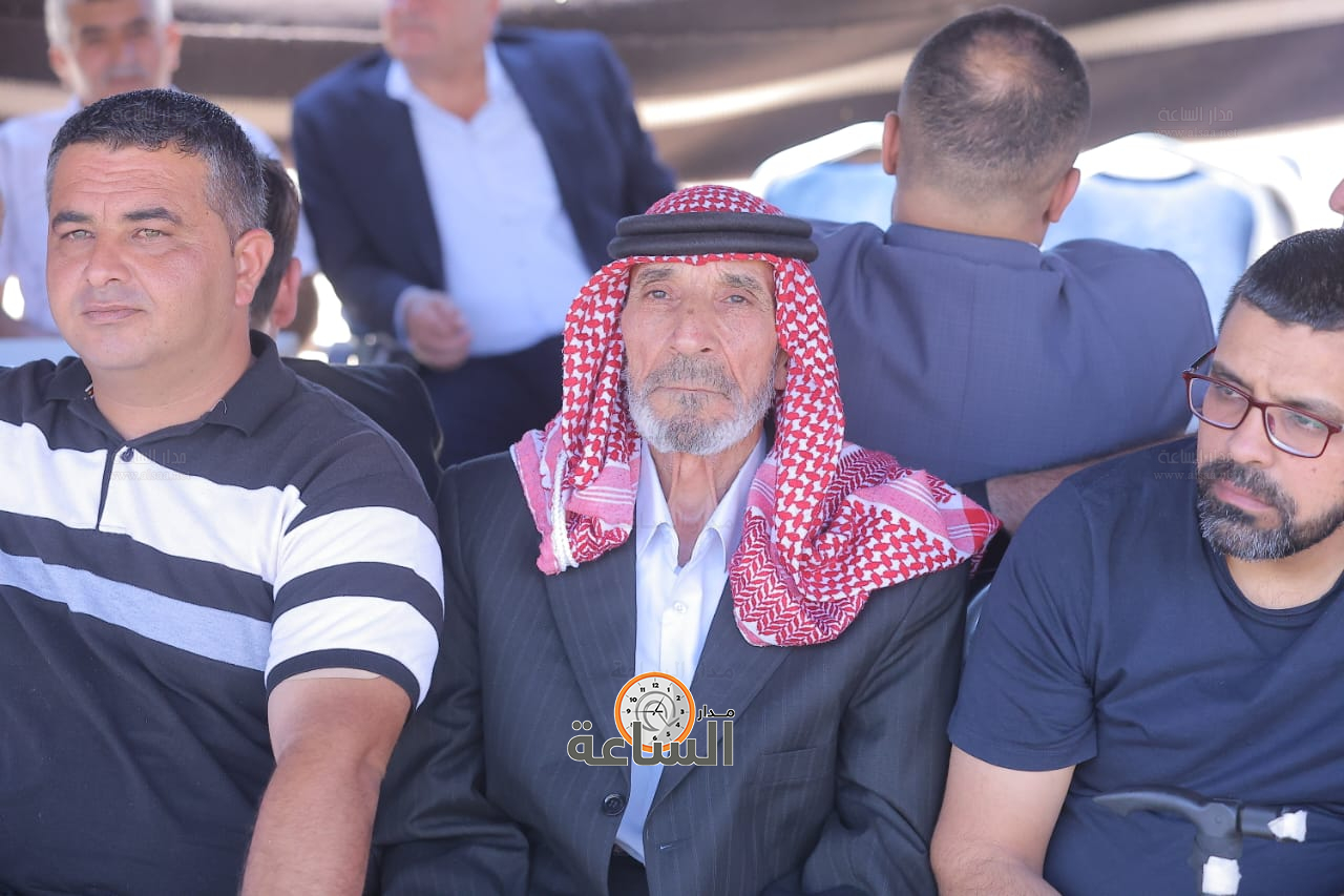 Madar Al-Saa Images 0.3761740927476287