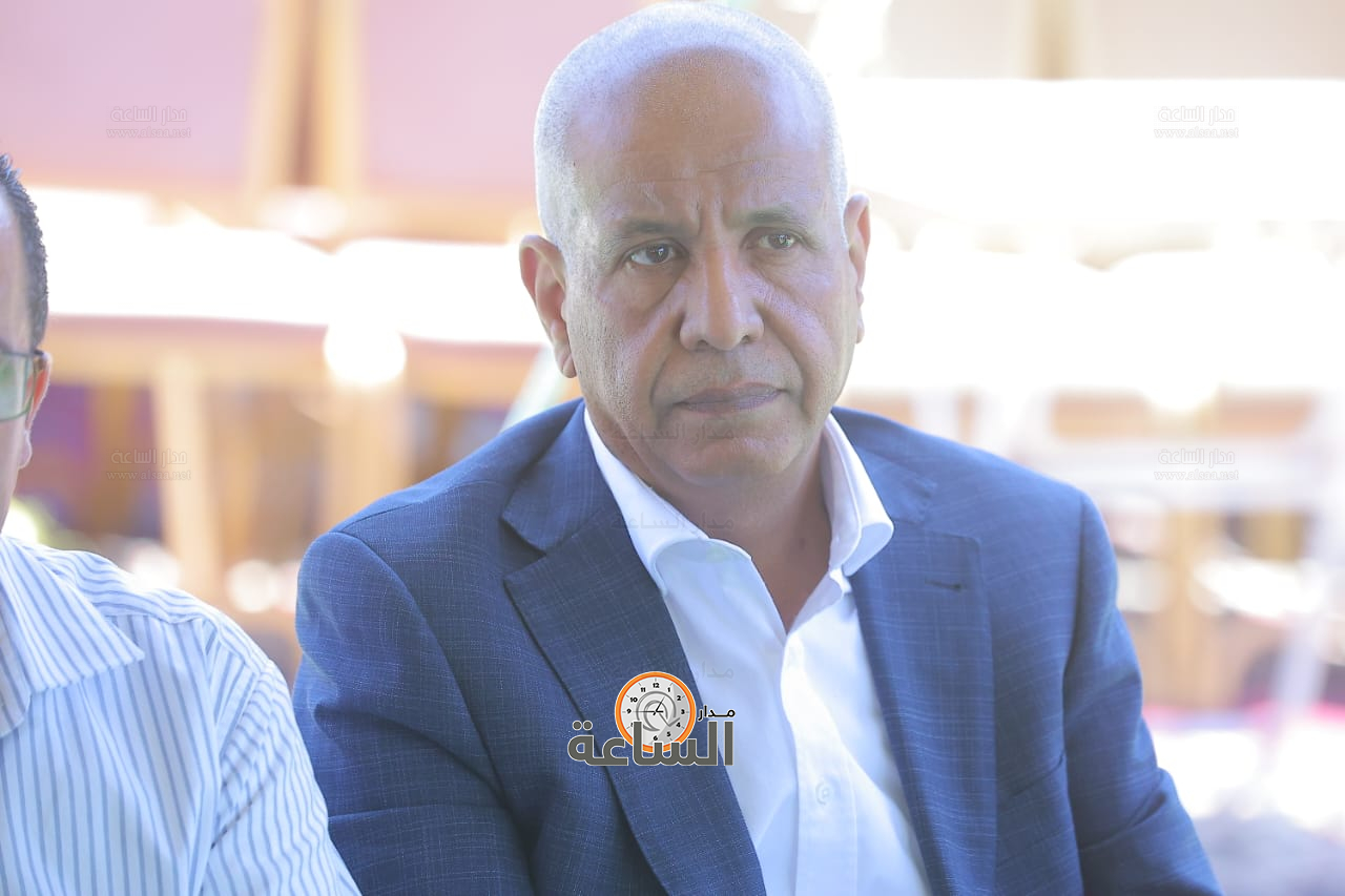 Madar Al-Saa Images 0.6932787836094569