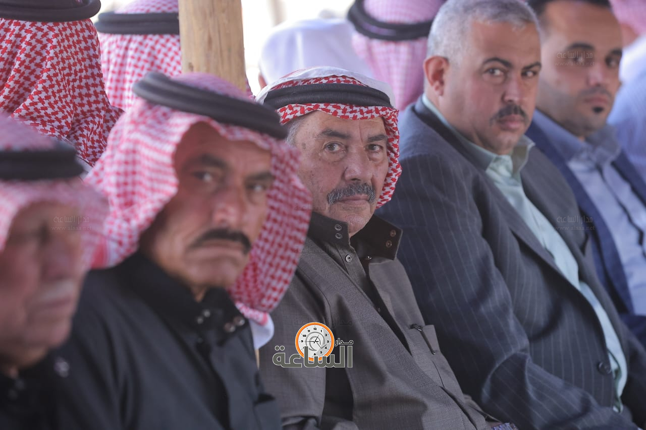 Madar Al-Saa Images 0.18774400653652656