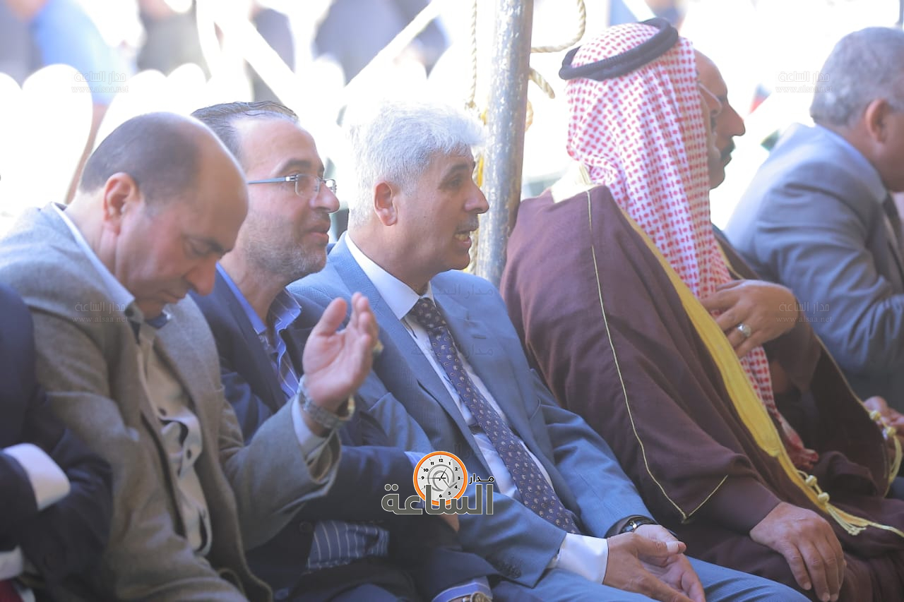 Madar Al-Saa Images 0.4817740622984956