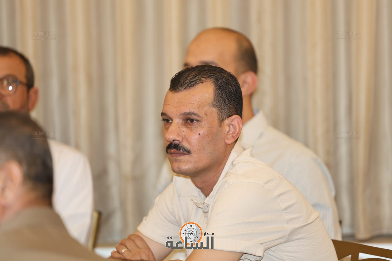 Madar Al-Saa Images 0.34047298891768973