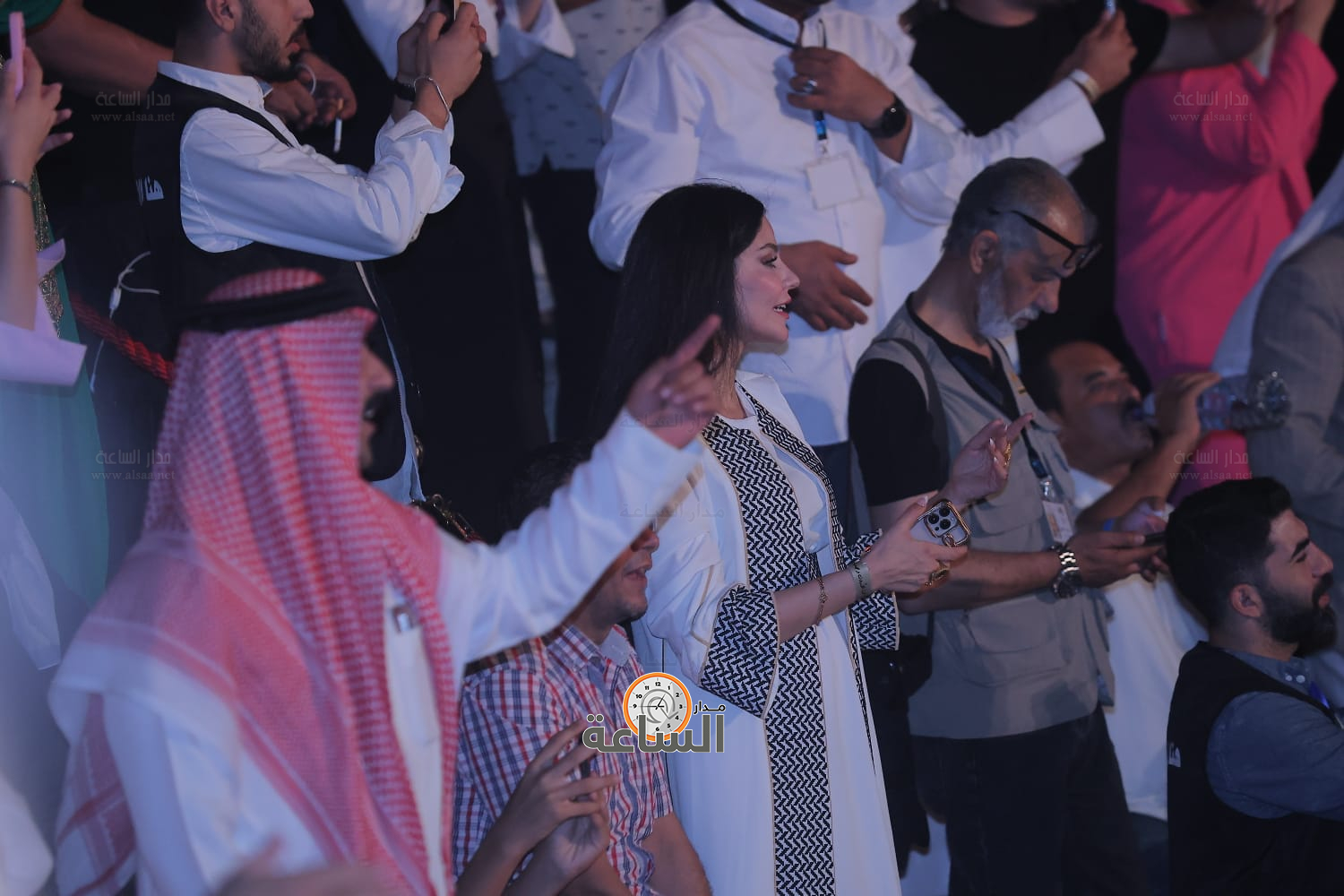 Madar Al-Saa Images 0.07381303022744945