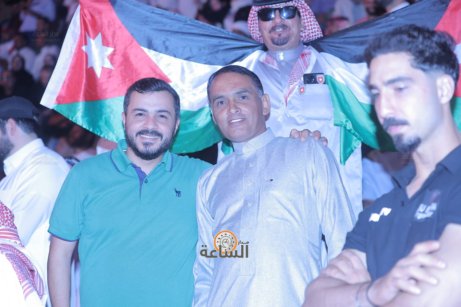 Madar Al-Saa Images 0.788690643549453