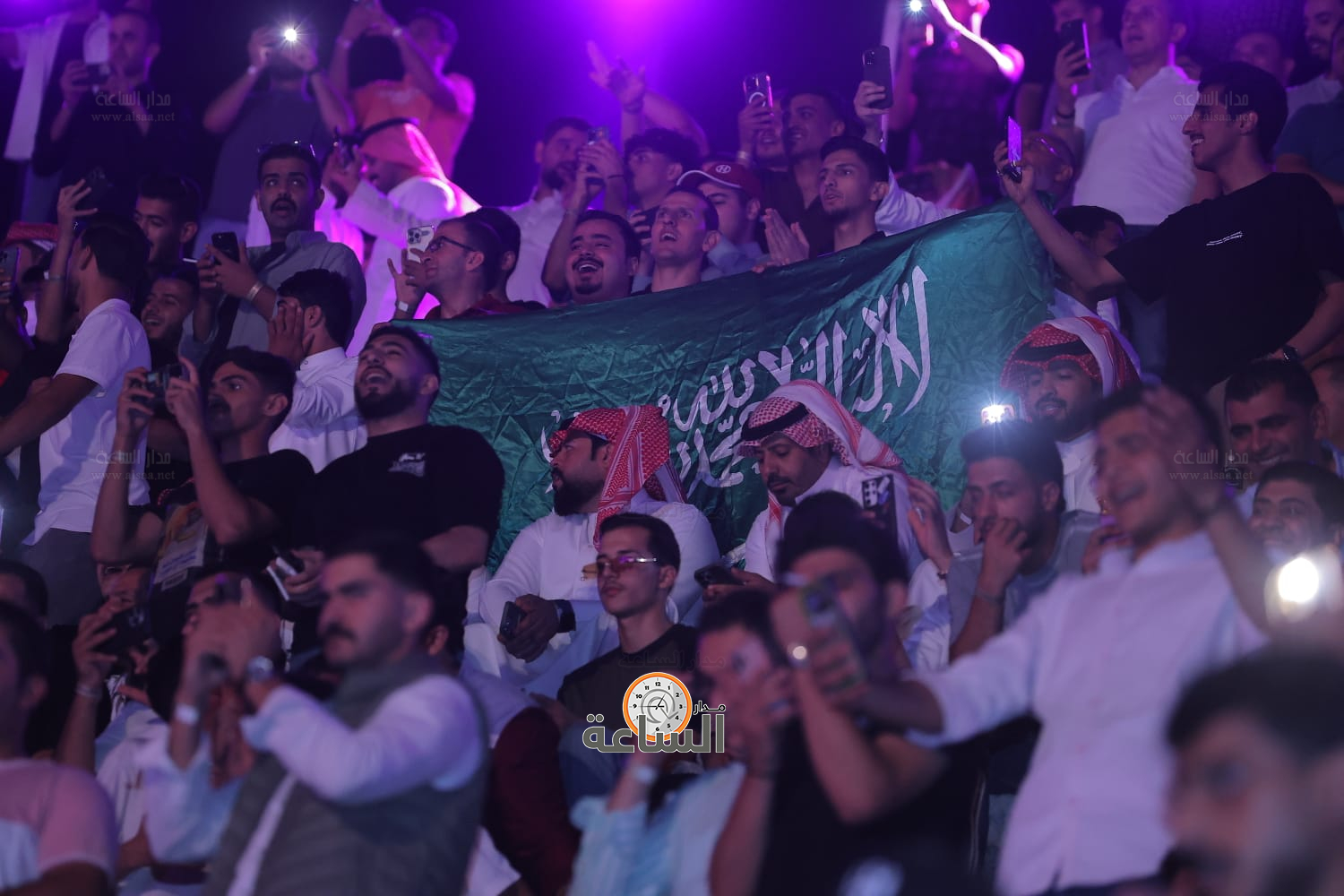 Madar Al-Saa Images 0.1274977918025495