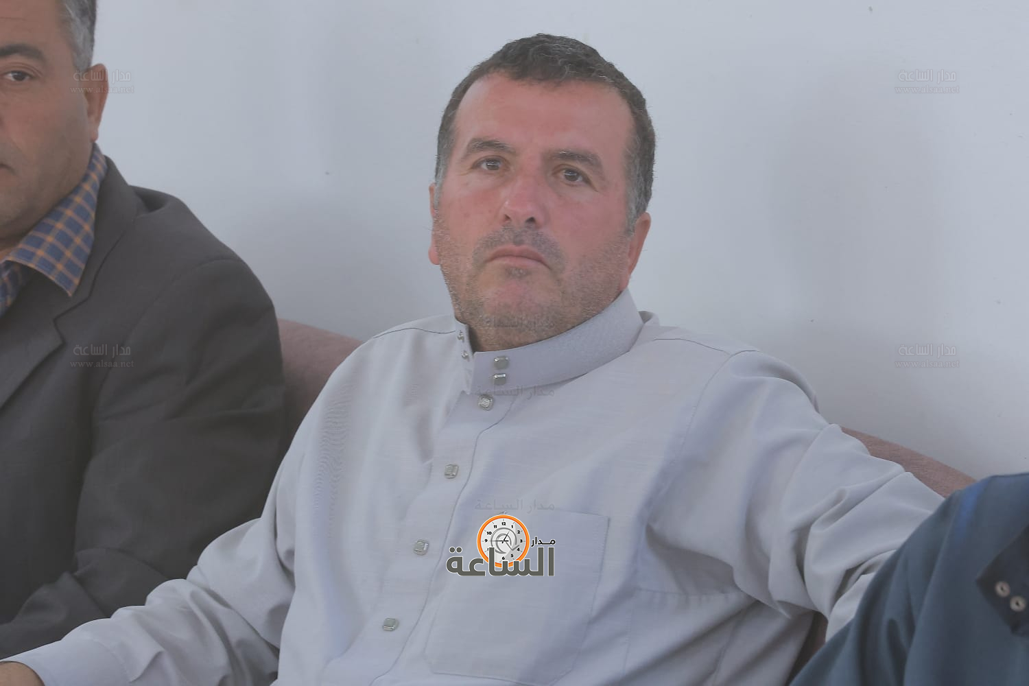 Madar Al-Saa Images 0.866037405219871