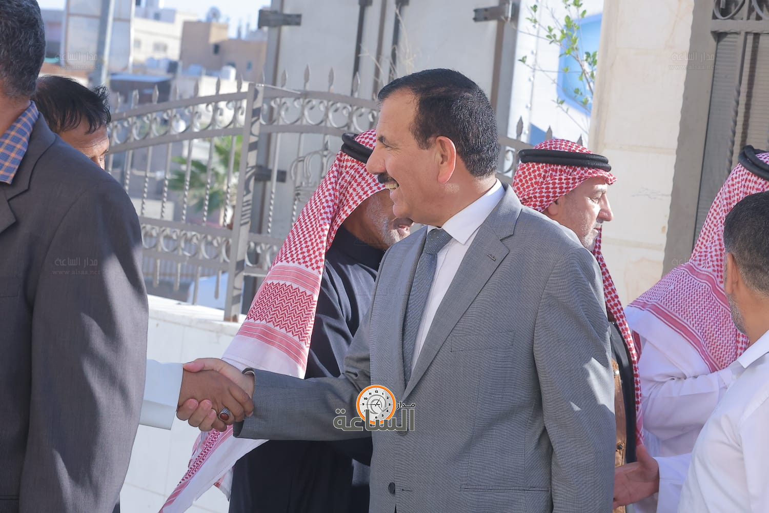 Madar Al-Saa Images 0.9674655469768048