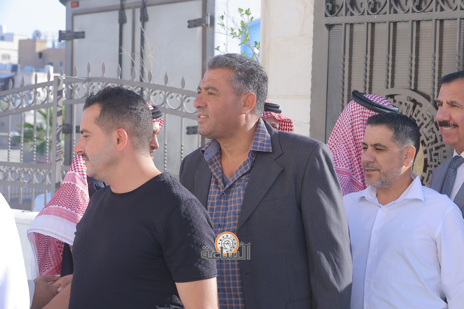 Madar Al-Saa Images 0.329297769025898