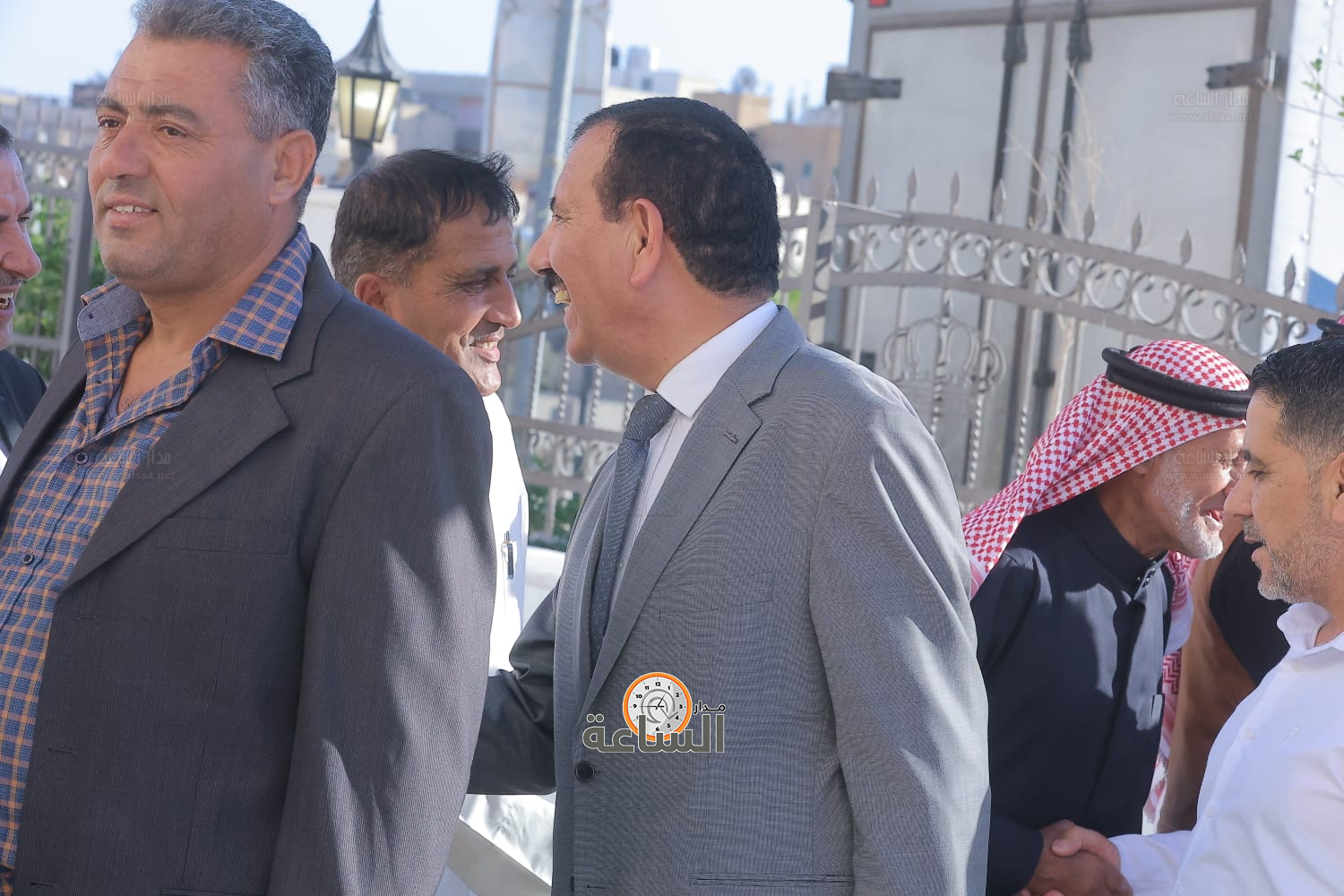 Madar Al-Saa Images 0.9930489298269397