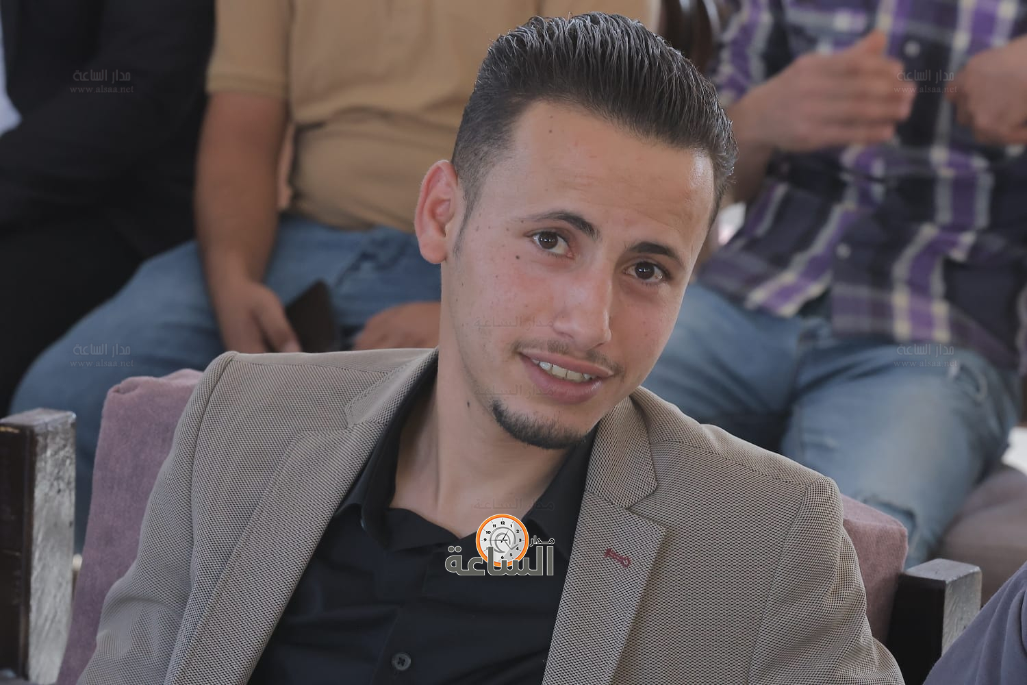 Madar Al-Saa Images 0.1400286538321759