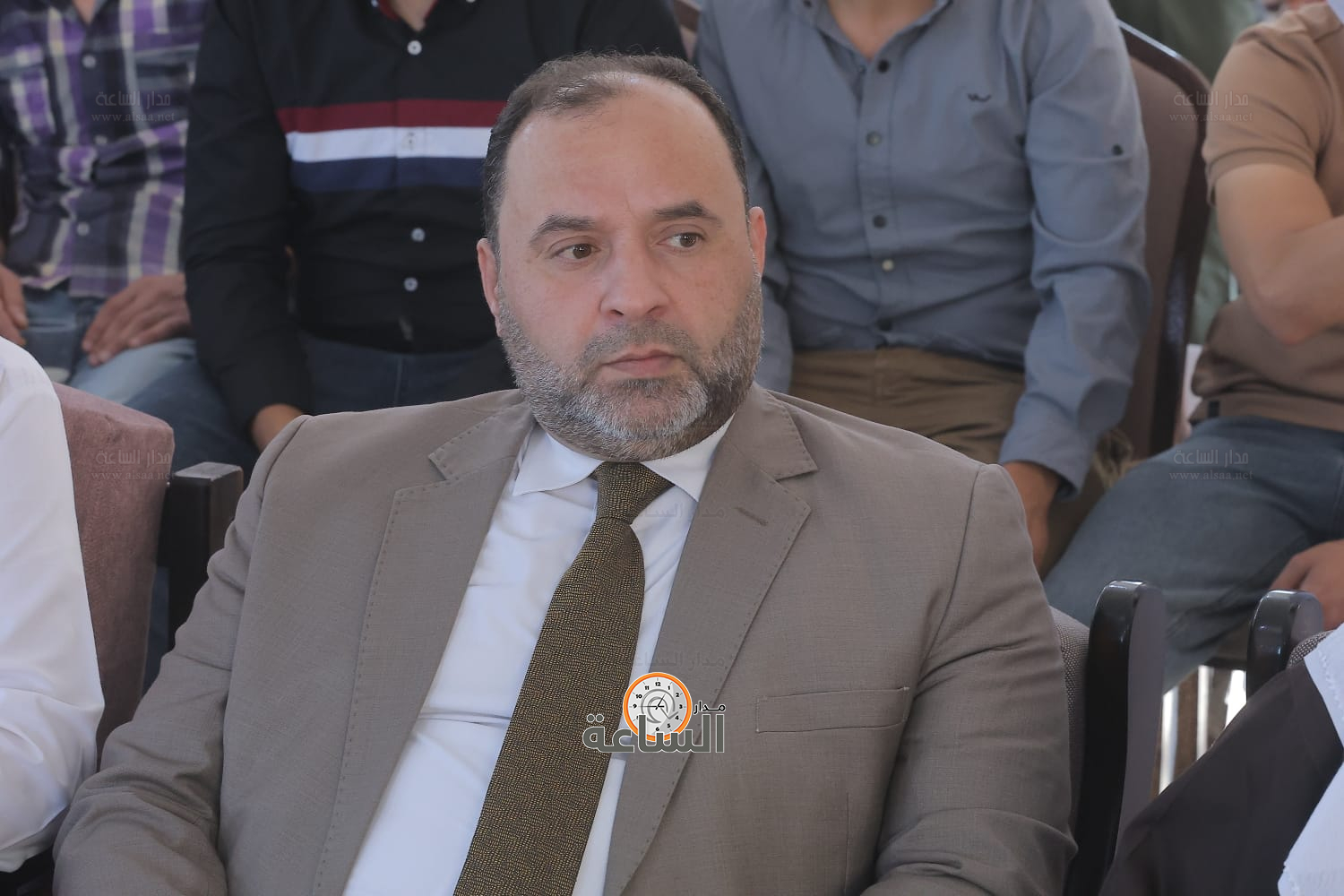 Madar Al-Saa Images 0.35874943150561667