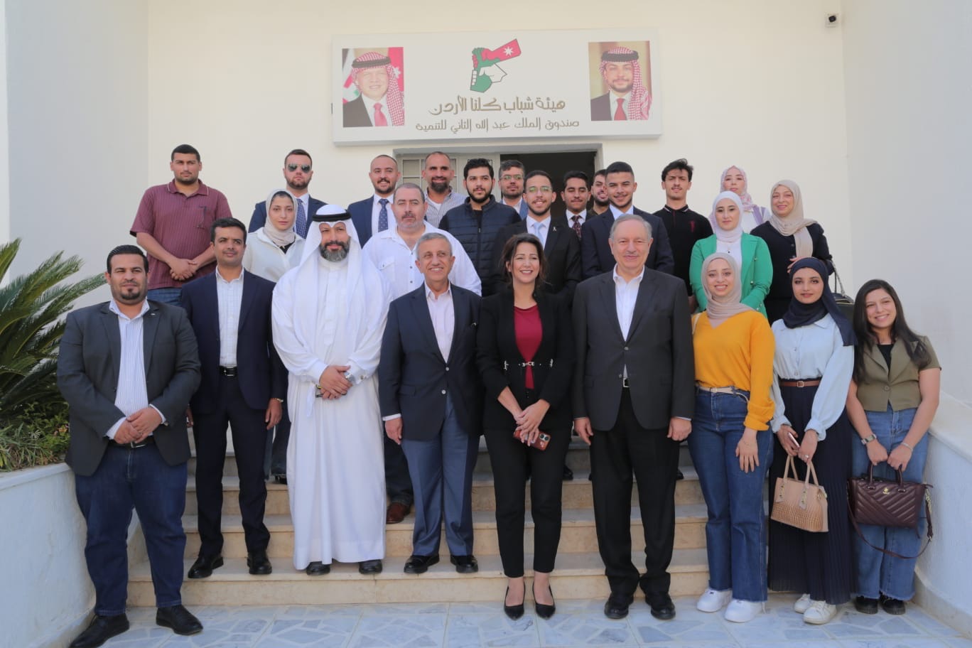 Madar Al-Saa Images 0.7081980285707205