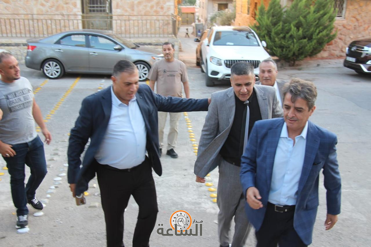 Madar Al-Saa Images 0.27057126107962937