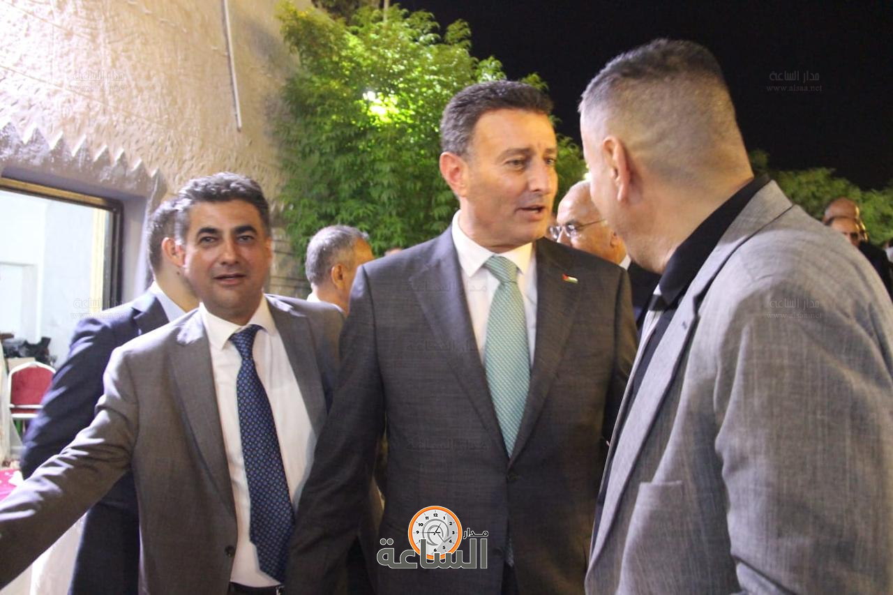 Madar Al-Saa Images 0.9594038660850237