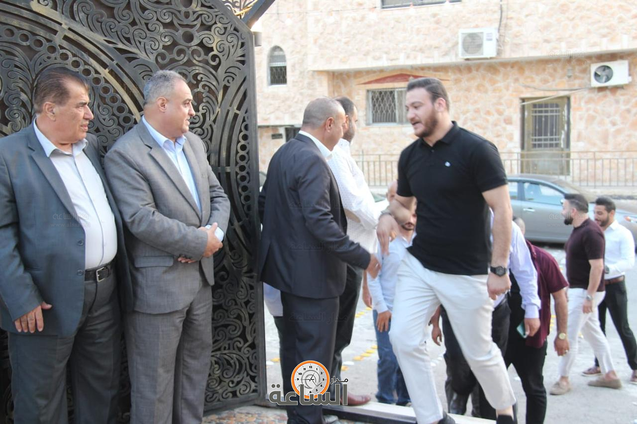 Madar Al-Saa Images 0.028394640652561143