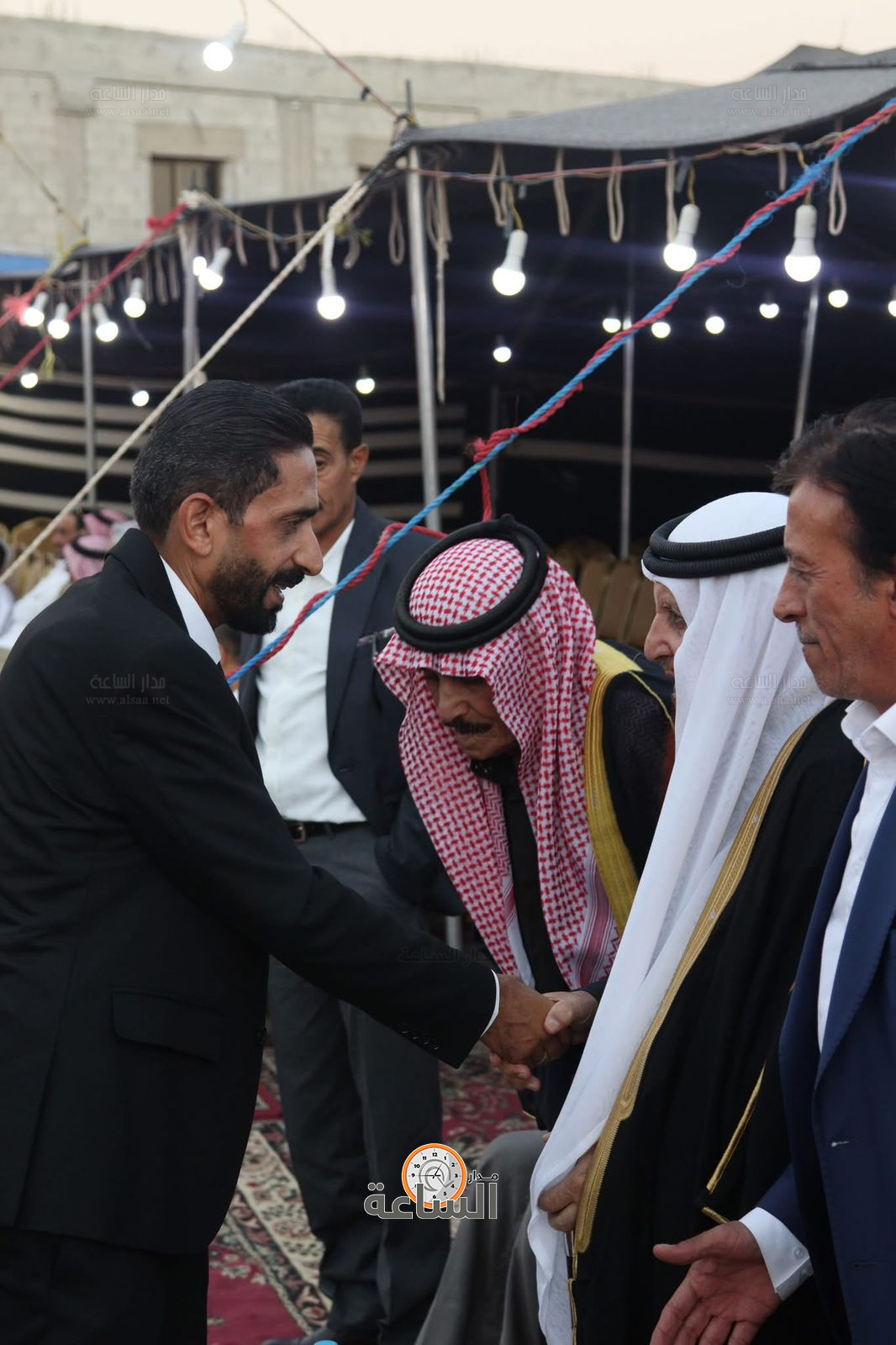 Madar Al-Saa Images 0.8380706353289721