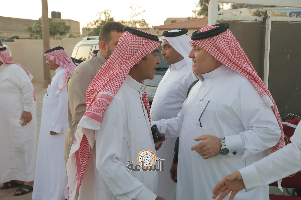 Madar Al-Saa Images 0.7178491867000086