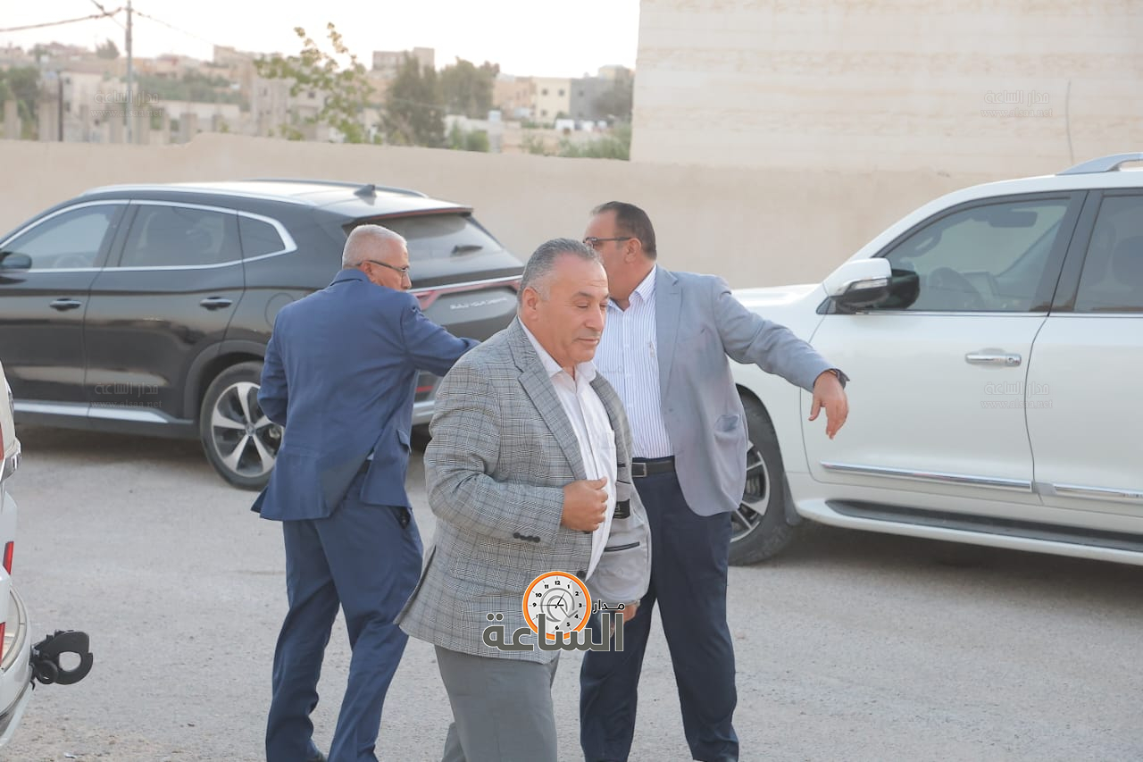 Madar Al-Saa Images 0.4988874364281227