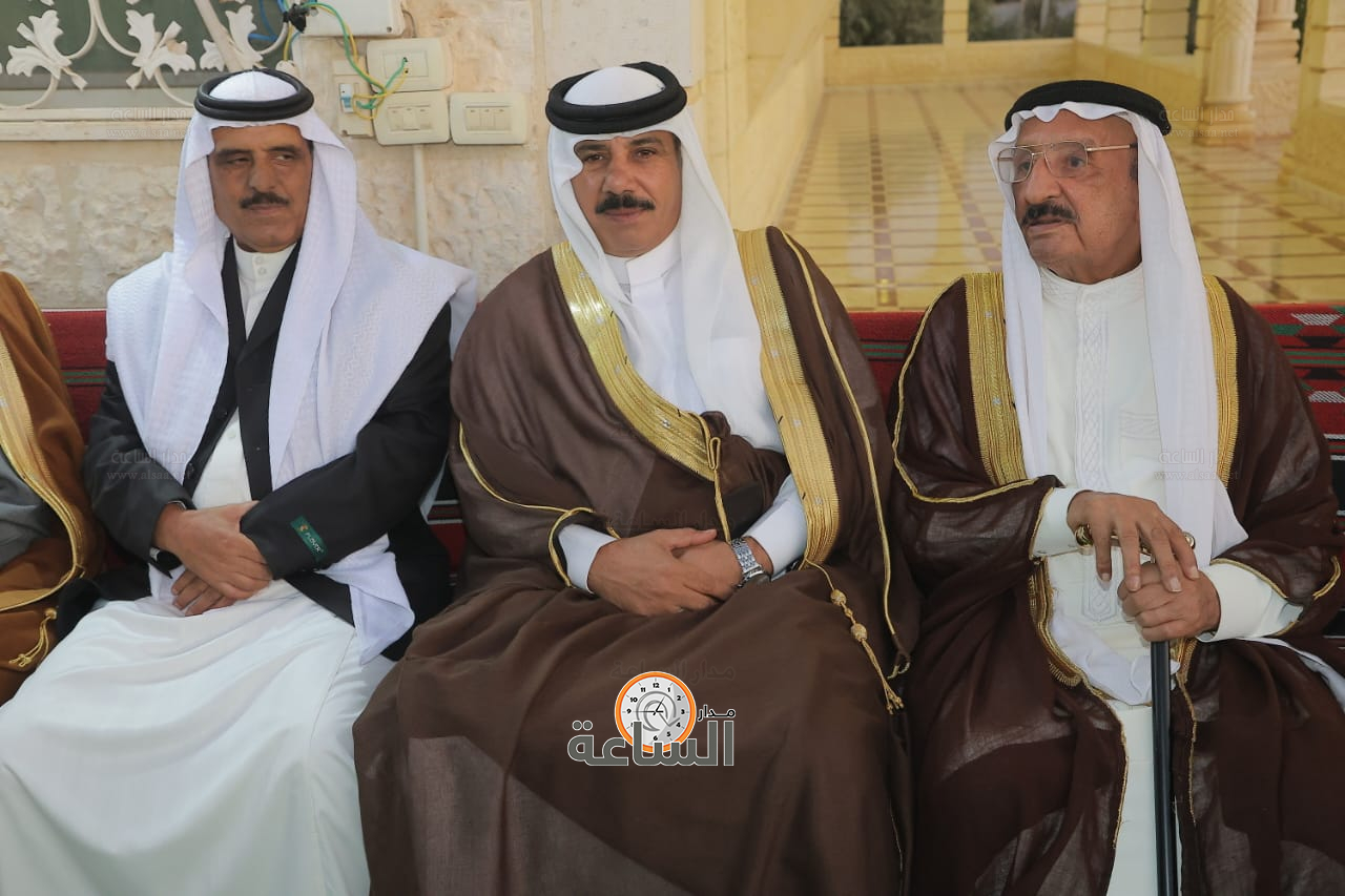 Madar Al-Saa Images 0.4880373510375515