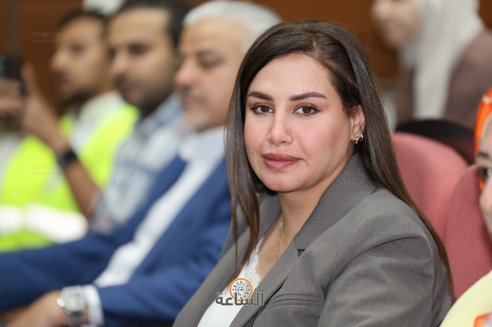 Madar Al-Saa Images 0.8669892838382578