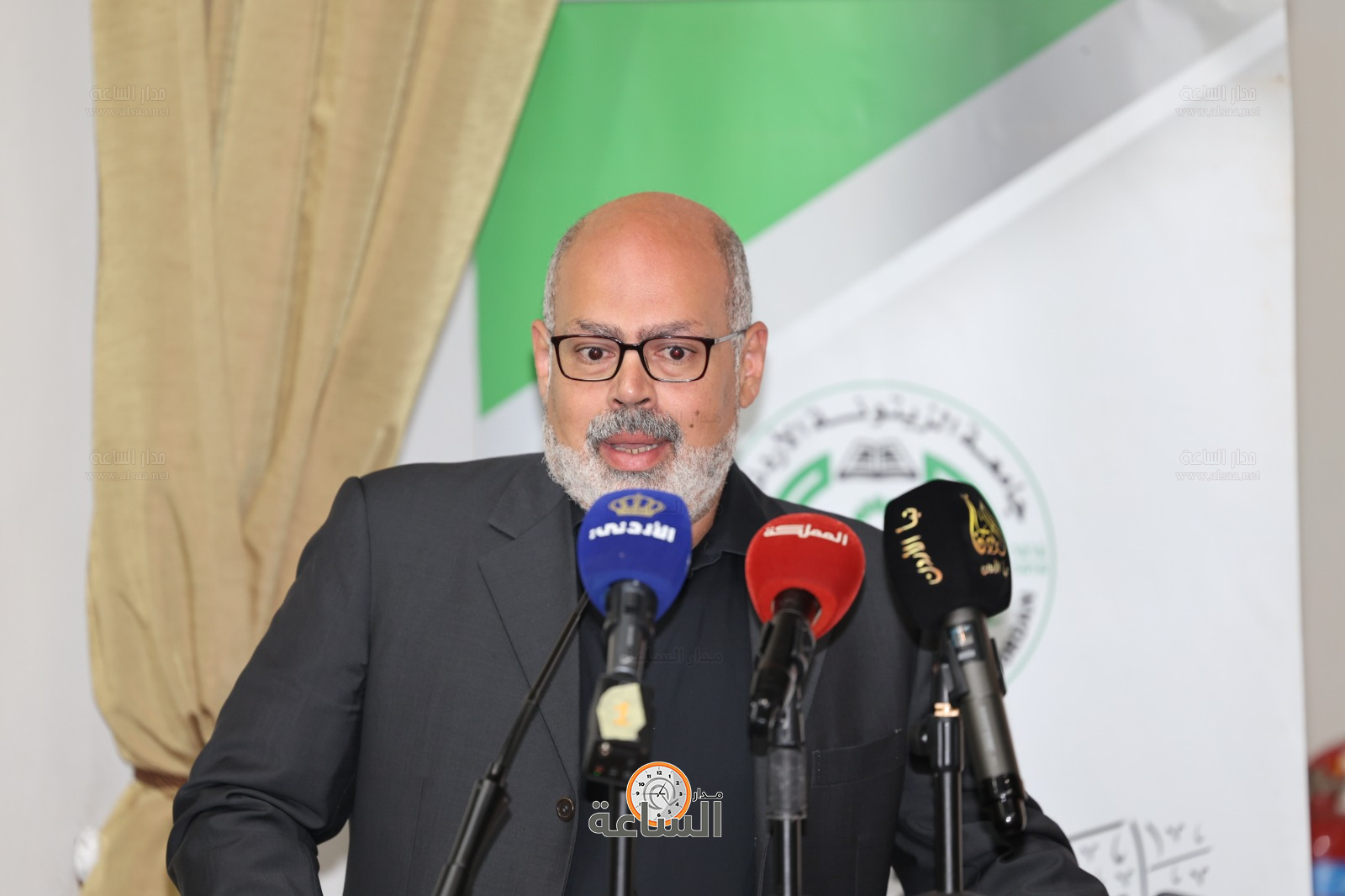 Madar Al-Saa Images 0.10357767225964187