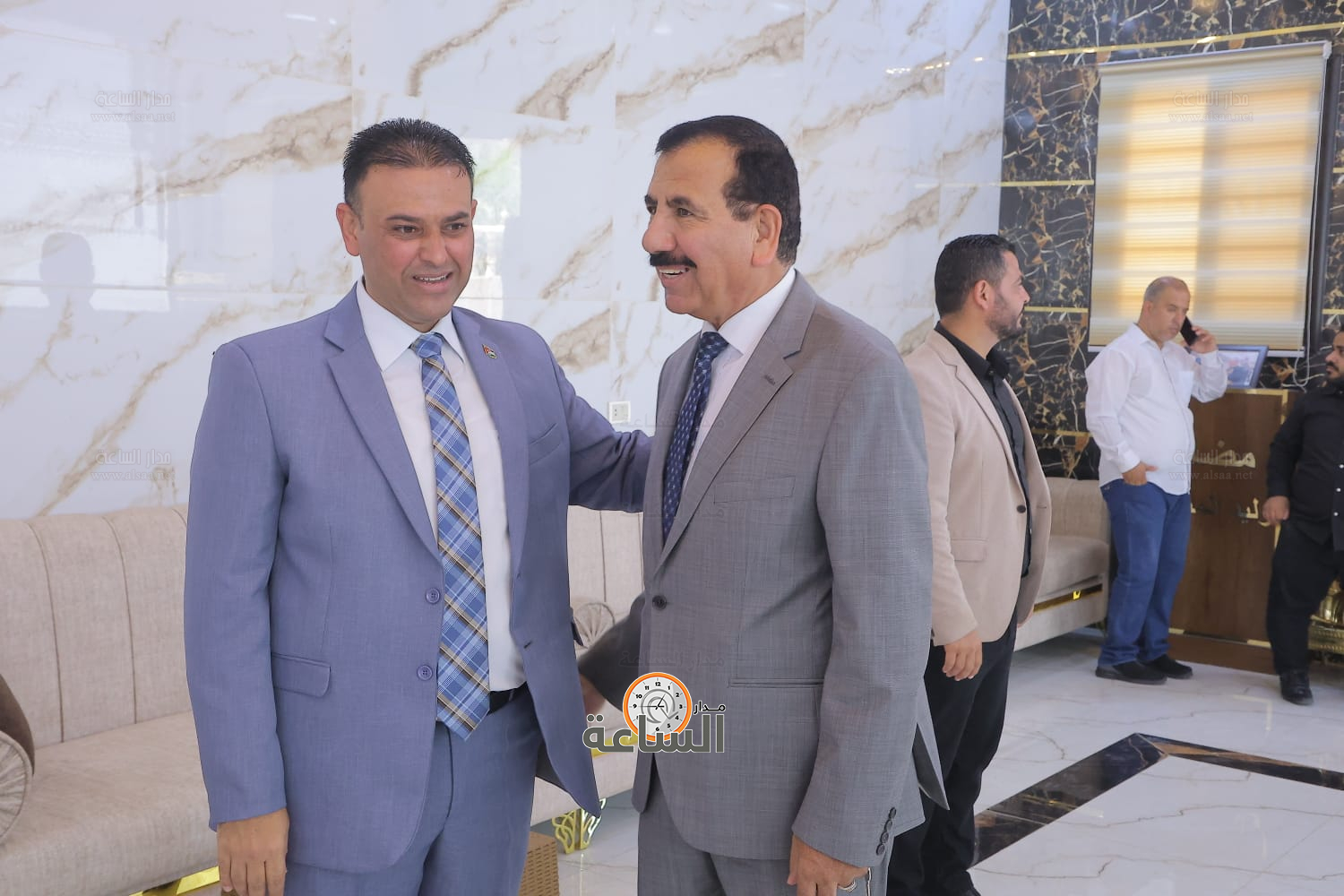 Madar Al-Saa Images 0.3714999676572468