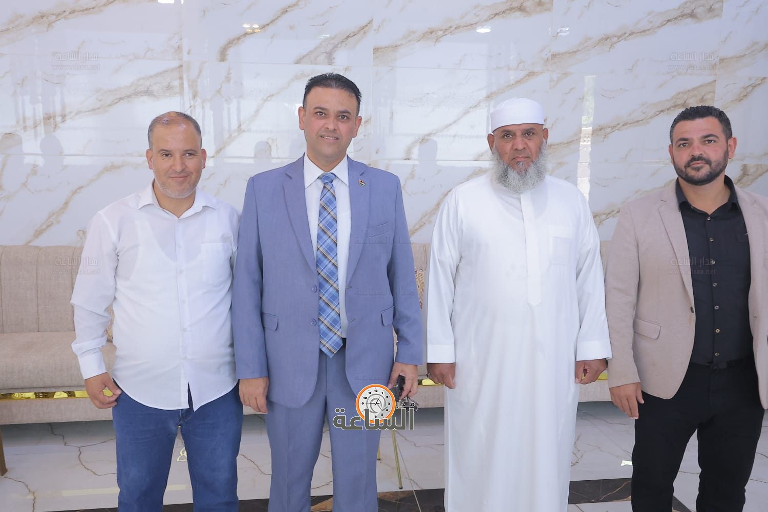 Madar Al-Saa Images 0.5769713309719611