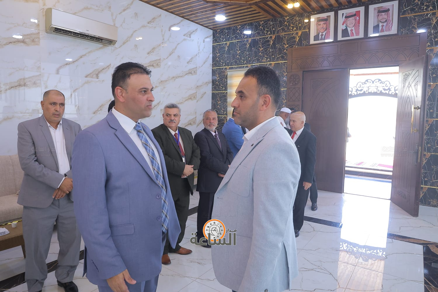 Madar Al-Saa Images 0.14537209837856346