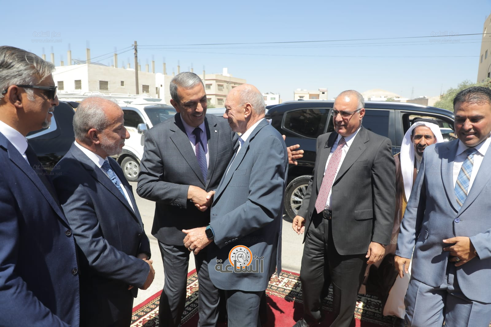 Madar Al-Saa Images 0.1474435322665646