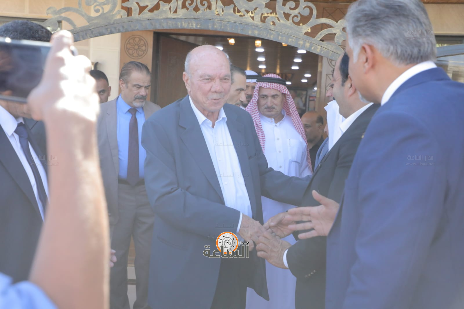 Madar Al-Saa Images 0.749859616576863