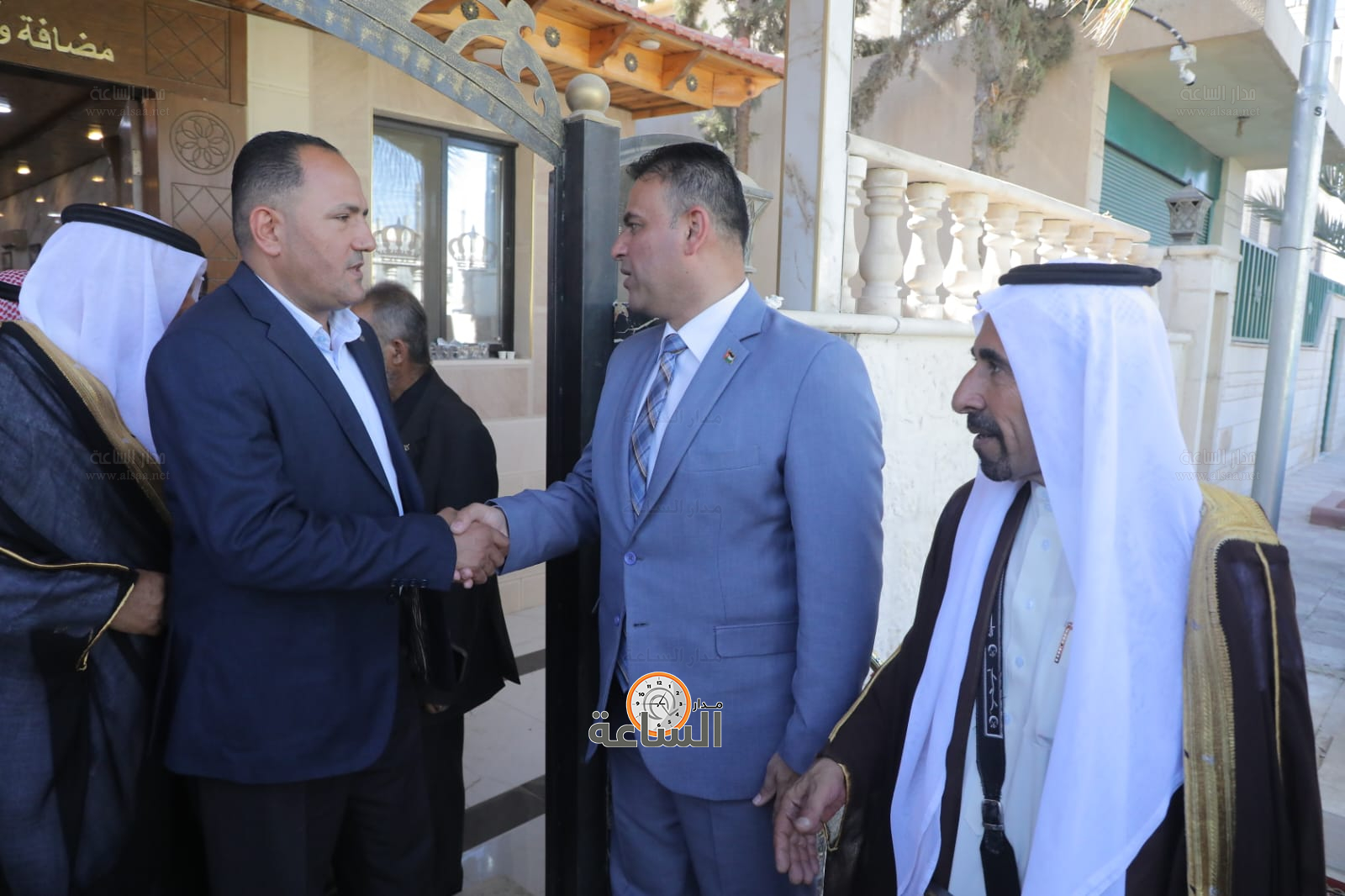 Madar Al-Saa Images 0.9863368910083521