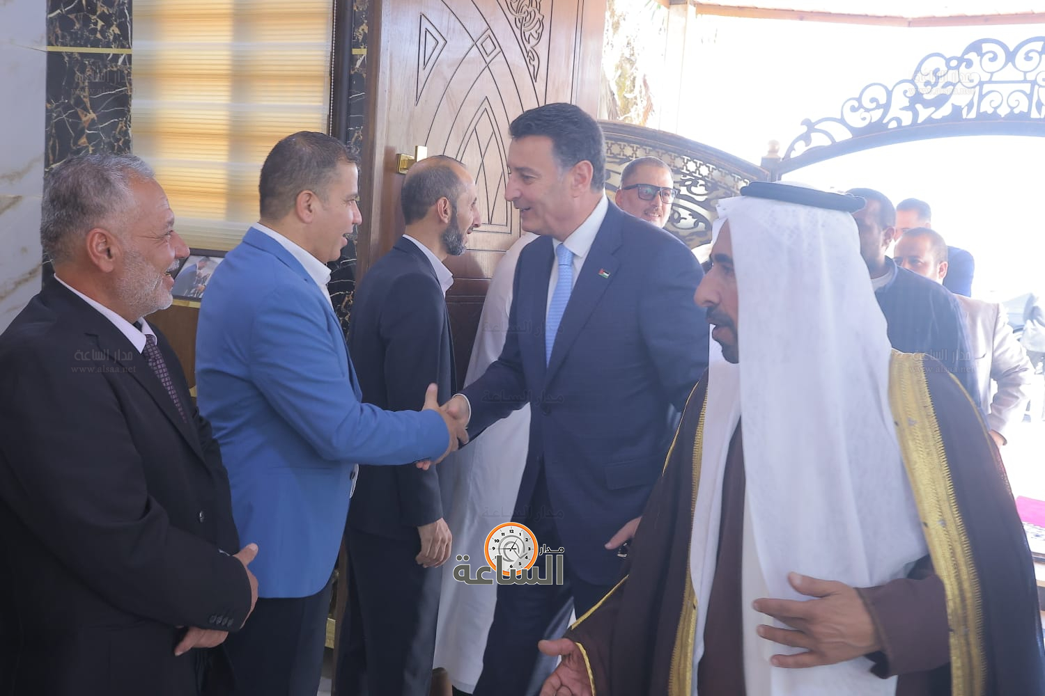 Madar Al-Saa Images 0.9773338641756557