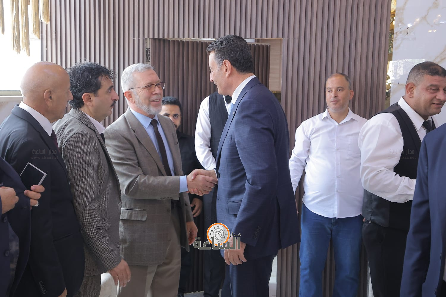 Madar Al-Saa Images 0.6644835938115389