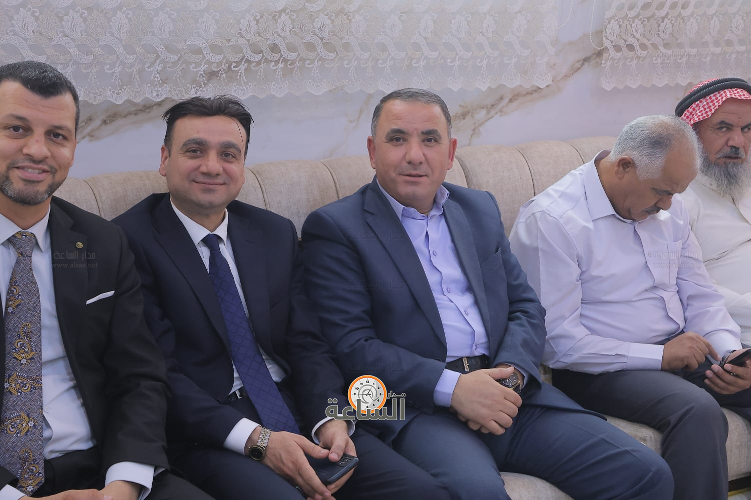 Madar Al-Saa Images 0.7490665359572215